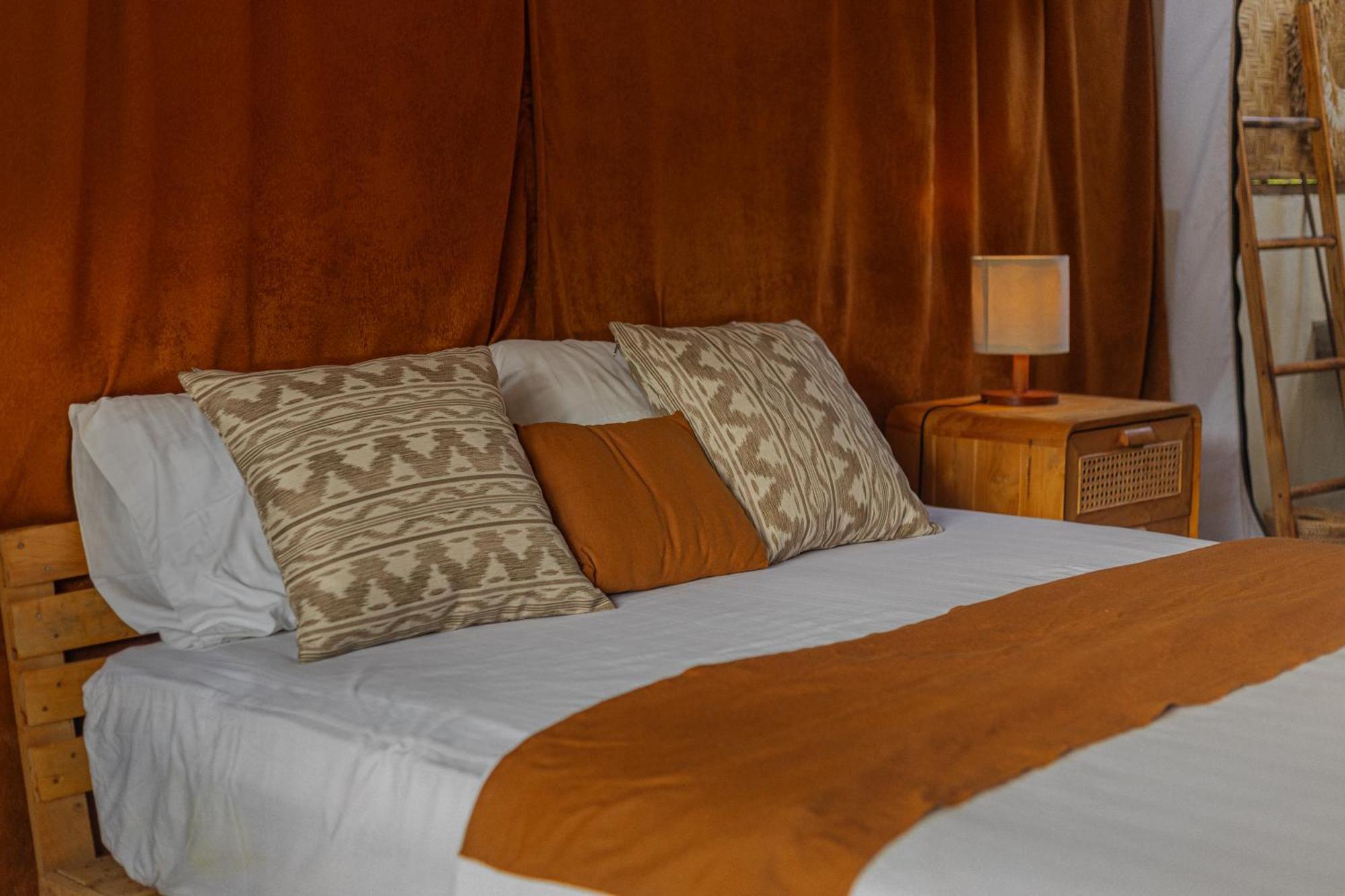 Camani Glamping Hotel Karangasem Værelse billede